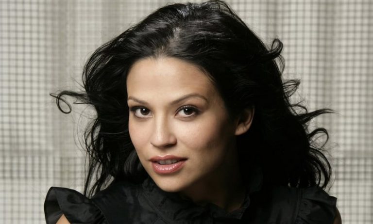 Navi Rawat Net Worth 2022